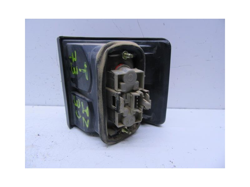 Recambio de piloto trasero izq. : renault 21 : 2.0 g [1989] para renault 21 2.0 g referencia OEM IAM   