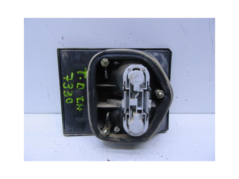 Recambio de piloto porton dch. : renault 21 : 2.0 g [1989] para renault 21 2.0 g referencia OEM IAM   