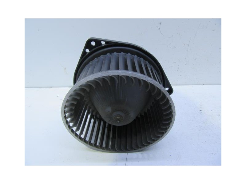 Recambio de motor calefaccion : chevrolet kalos : 1.4 g 3 puertas [2005] para chevrolet kalos 1.4 g 3 puertas referencia OEM IAM