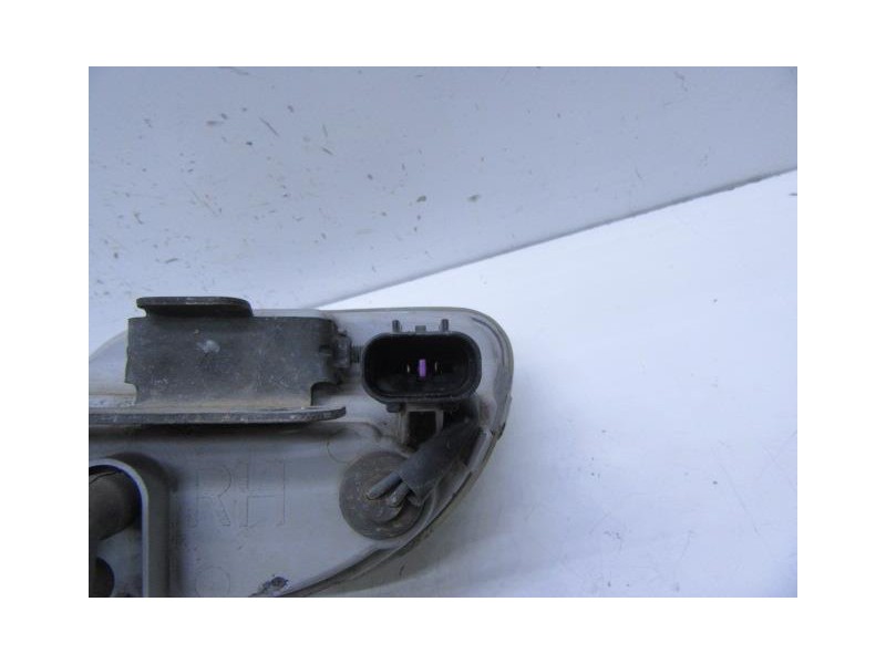 Recambio de antiniebla dch. : hyundai lantra : 1.6 g [1998] para hyundai lantra 1.6 g referencia OEM IAM   