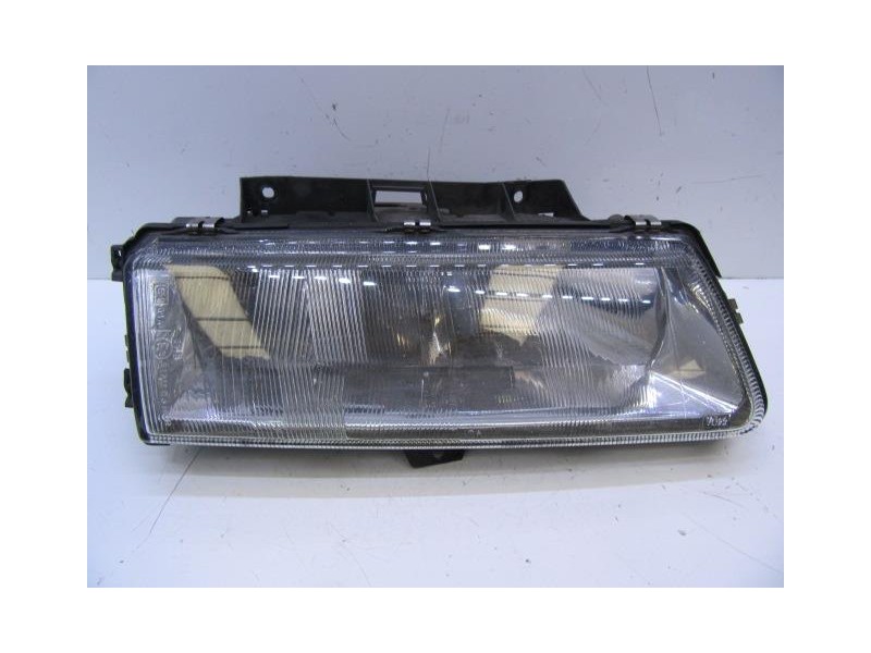 Recambio de faro dcho. : citroen xantia : 2.0 g (121cv) [1994] para citroen xantia 2.0 g referencia OEM IAM   