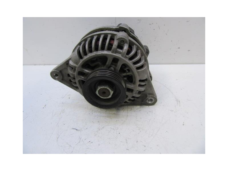 Recambio de alternador : hyundai lantra : 1.6 g [1998] para hyundai lantra 1.6 g referencia OEM IAM 211024  