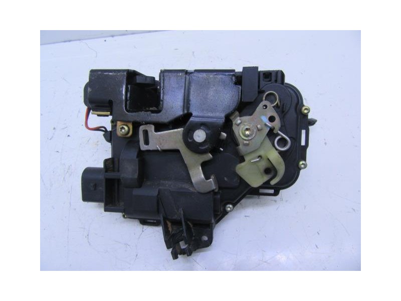 Recambio de cerradura pta. del. izq. : skoda octavia : 1.9 tdi (89,73cv) [1998] para skoda octavia 1.9 tdi referencia OEM IAM 8P
