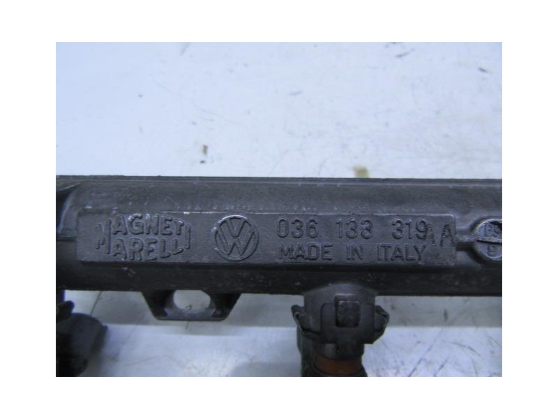 Recambio de inyectores (juego) : volkswagen polo : 1.4 g (74,78cv) [2001] para volkswagen polo 1.4 g referencia OEM IAM 03613331