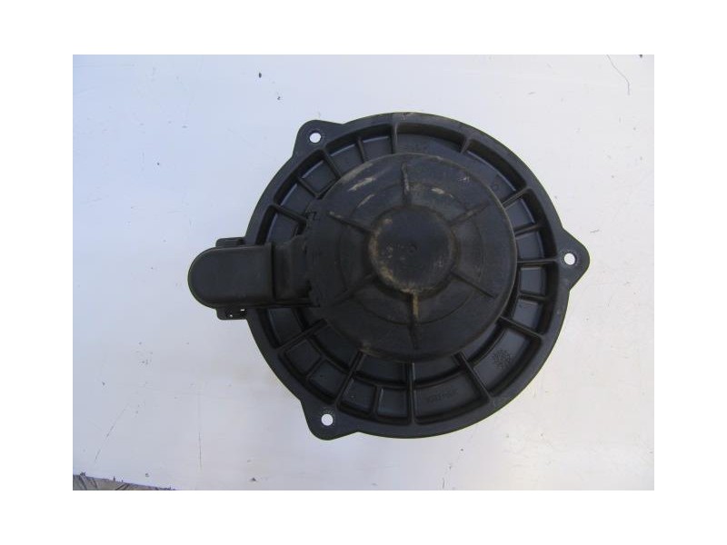 Recambio de motor calefaccion : hyundai accent : 1.3 g (84,02cv) [2003] para hyundai accent 1.3 g referencia OEM IAM F00S330024C