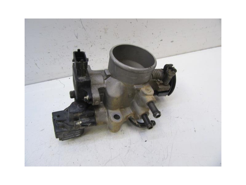 Recambio de caja mariposa : hyundai accent : 1.3 g (84,02cv) [2003] para hyundai accent 1.3 g referencia OEM IAM   