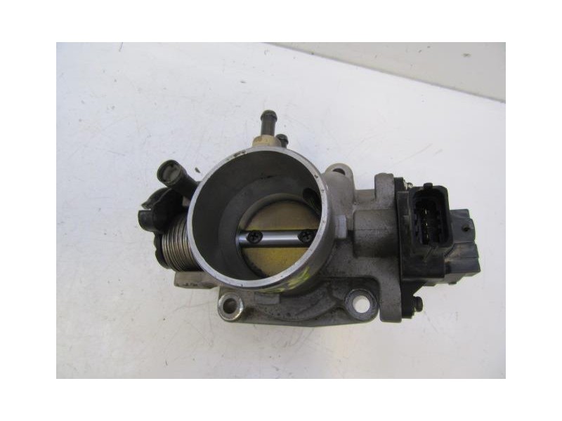 Recambio de caja mariposa : hyundai accent : 1.3 g (84,02cv) [2003] para hyundai accent 1.3 g referencia OEM IAM   