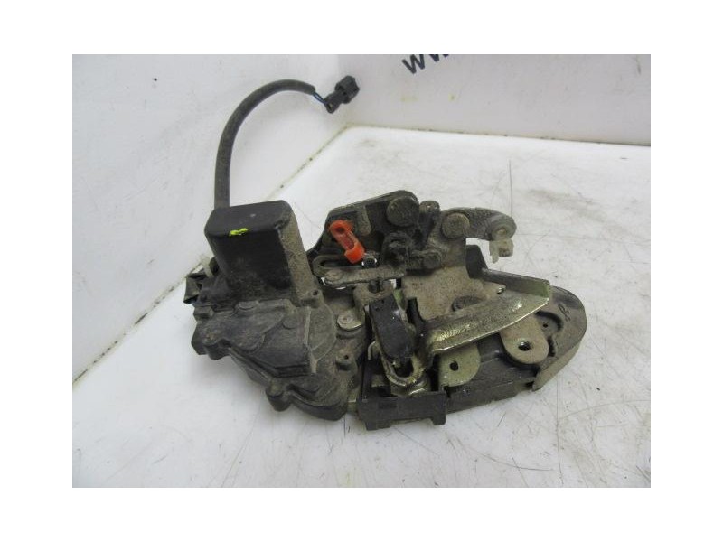 Recambio de cerradura pta. tras. izq. : kia sephia : 1.5 g /bf (88,37cv) [2000] para kia sephia 1.5 g /bf referencia OEM IAM   