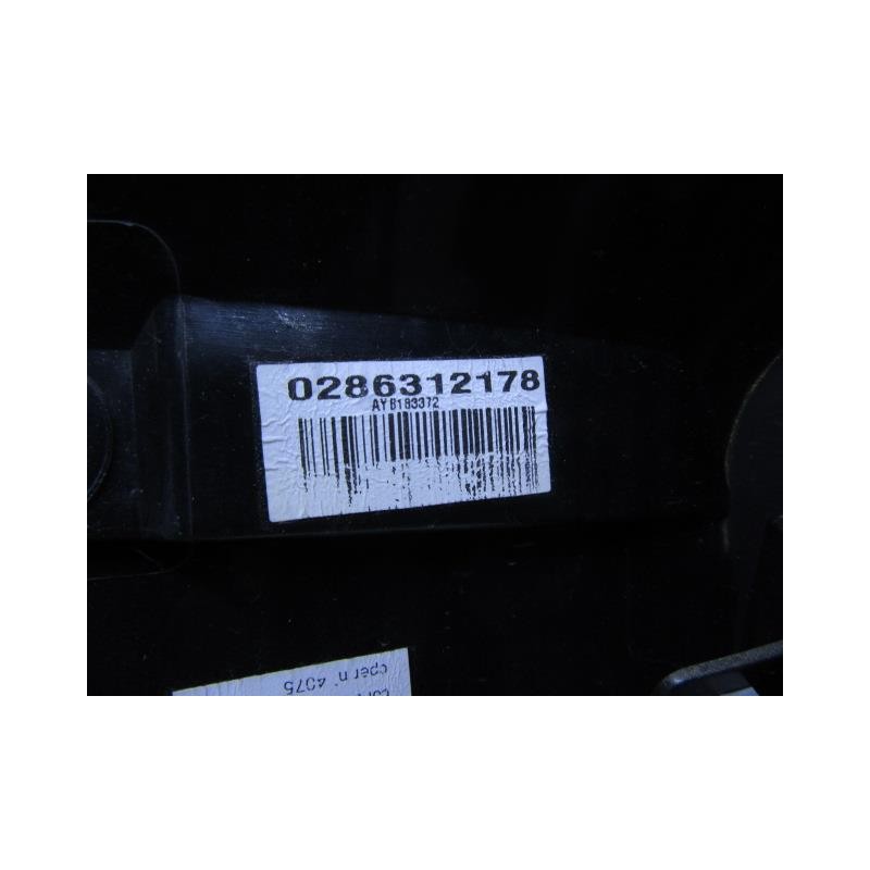 Recambio de piloto trasero dch. : renault captur : 1.5 dci (89,73cv) automatico [2015] para renault captur 1.5 dci automatico re