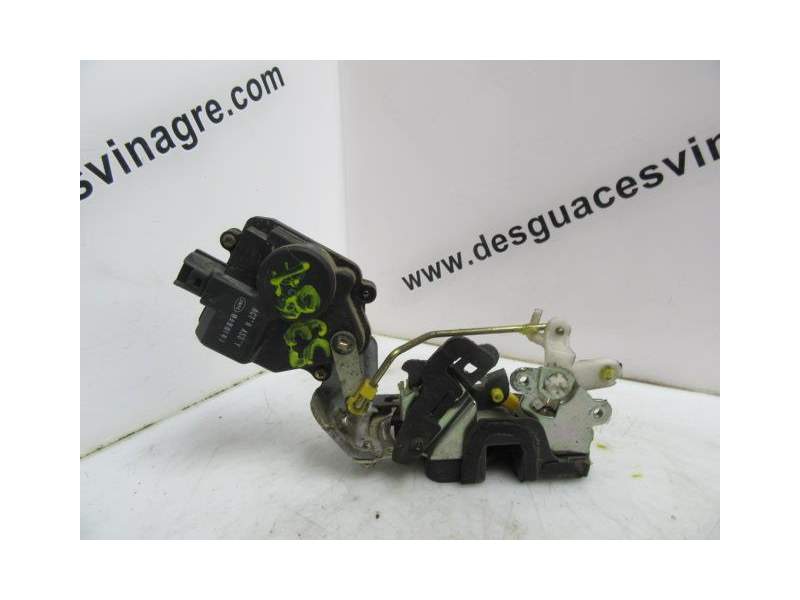 Recambio de cerradura puerta trasera derecha para hyundai trajet (fo) 2.0 referencia OEM IAM 814203A000  