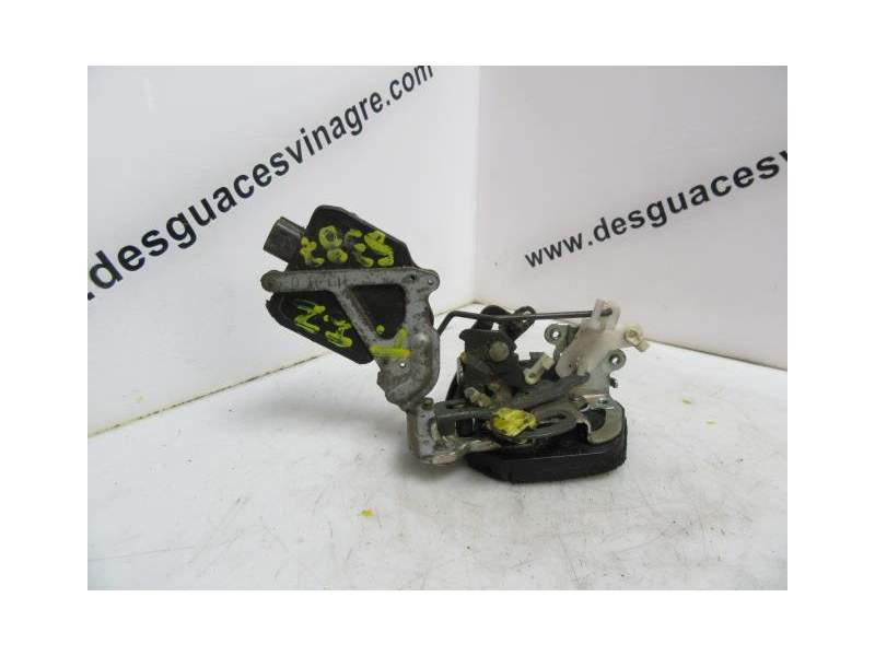 Recambio de cerradura puerta trasera izquierda para hyundai trajet (fo) 2.0 referencia OEM IAM 814103A000  