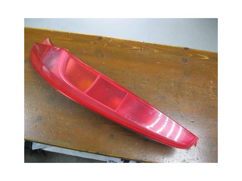 Recambio de piloto trasero derecho para fiat punto 1.2 g (188a4000) referencia OEM IAM   
