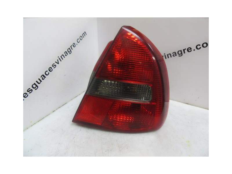 Recambio de piloto trasero derecho para mitsubishi carisma 1.8 g -6-4693 16v referencia OEM IAM MR485470  
