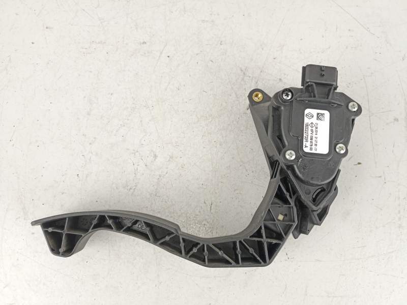 Recambio de potenciometro aceleracion para dacia logan ii laureate referencia OEM IAM 180022703R  