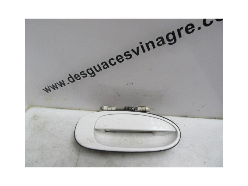 Recambio de manilla trasera dcha. : kia sephia : 1.5 g /bf (88,37cv) [2000] para kia sephia 1.5 g /bf referencia OEM IAM   