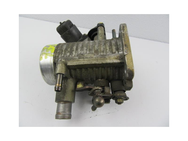 Recambio de caja mariposa : opel corsa : 1.4 g [1994] para opel corsa 1.4 g referencia OEM IAM 001026401482  