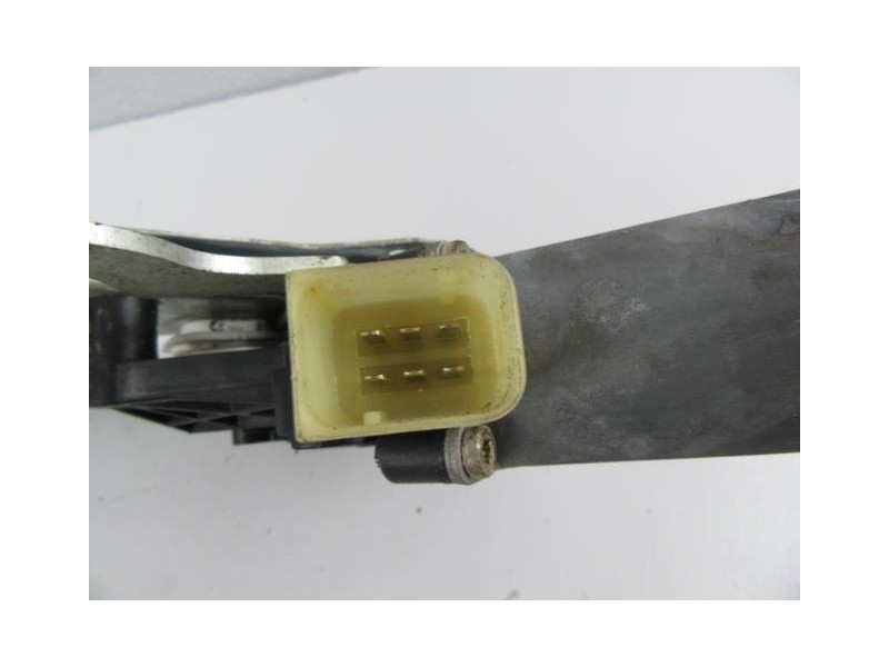 Recambio de elevalunas elec. del. izq. : m. benz c 220 : 2.2 cdi (125,08cv) [2003] para m. benz c 220 2.2 cdi referencia OEM IAM