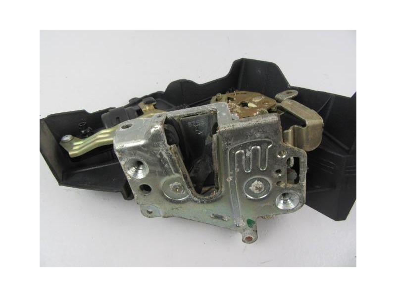 Recambio de cerradura pta. tras. dch. : m. benz c 220 : 2.2 cdi (125,08cv) [2003] para m. benz c 220 2.2 cdi referencia OEM IAM 