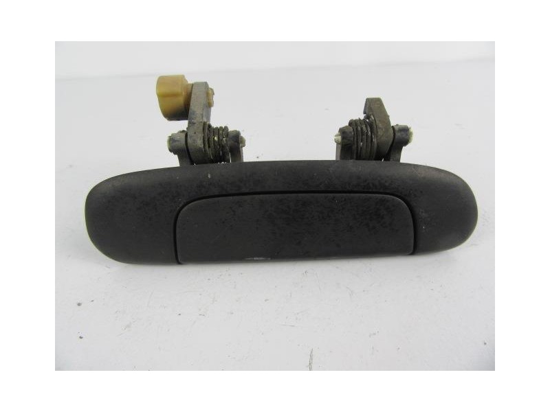 Recambio de manilla trasera dch. : mazda 323 : 2.0 td (100,61cv) [2001] para mazda 323 2.0 td referencia OEM IAM   