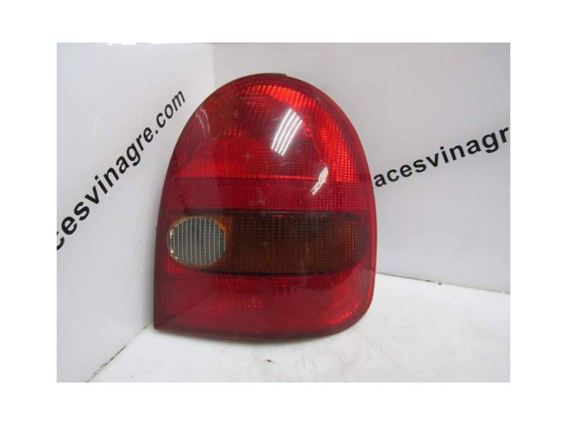 Recambio de piloto trasero derecho para opel corsa 1.5 d -4ec1 referencia OEM IAM 3P  