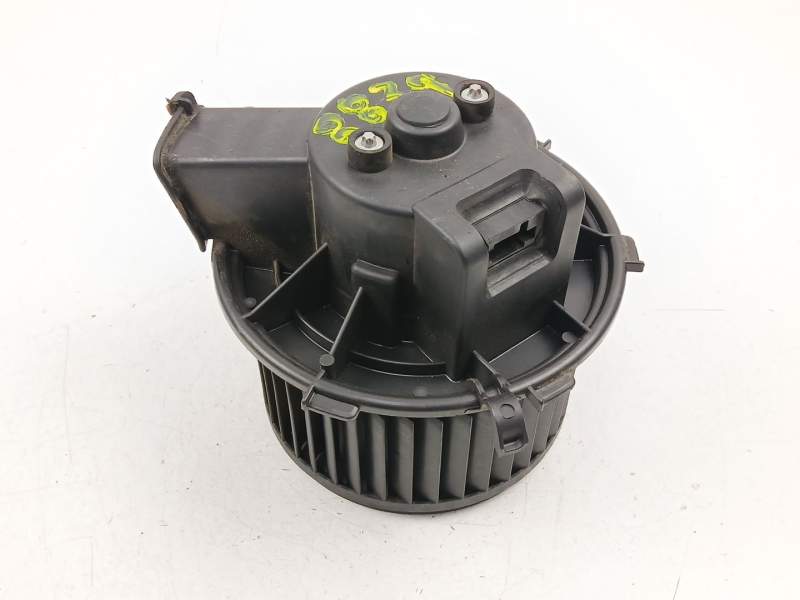 Recambio de motor calefaccion para peugeot boxer autobús 3.0 hdi 145 referencia OEM IAM 6441Y3  
