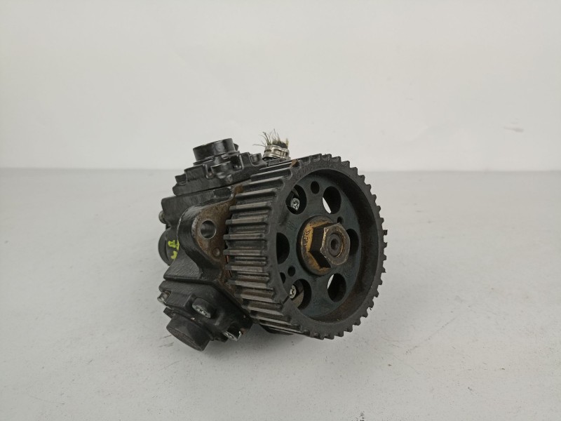 Recambio de bomba inyec. diesel para opel zafira 1.9 cdti referencia OEM IAM 0445010156BOSCH  