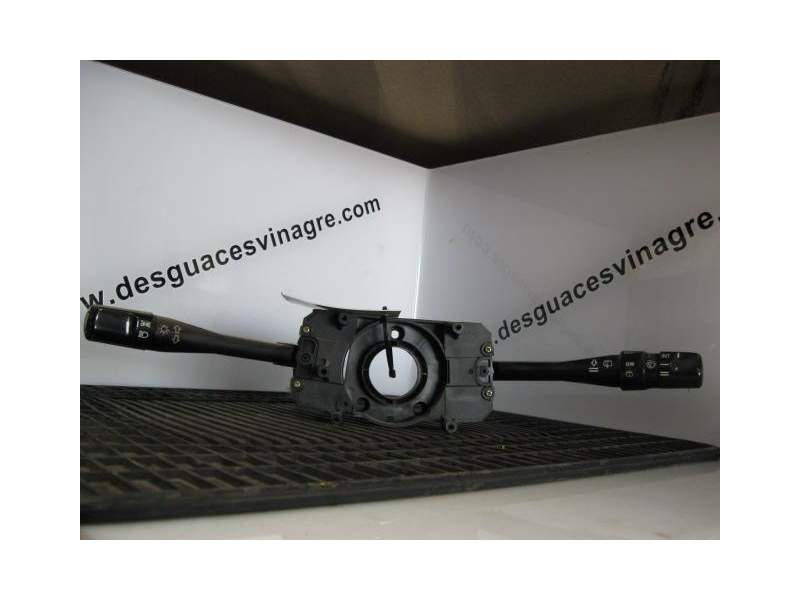 Recambio de mando luces y limpias para rover 400 400 td referencia OEM IAM M9597  