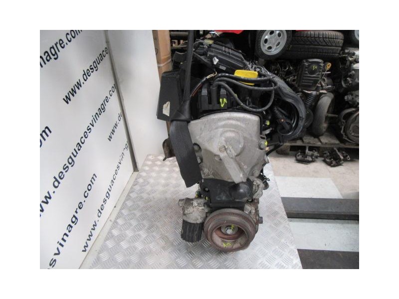 Recambio de motor gasolina : renault twingo : 1.2 g [2002] para renault twingo 1.2 g referencia OEM IAM D4FA702  