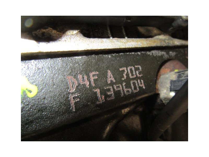 Recambio de motor gasolina : renault twingo : 1.2 g [2002] para renault twingo 1.2 g referencia OEM IAM D4FA702  