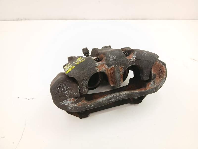 Recambio de pinza freno delantera derecha para volvo 760 (704, 764) 2.8 referencia OEM IAM 8111062  
