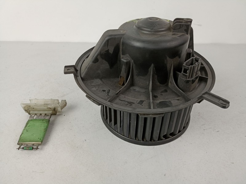 Recambio de motor calefaccion para seat altea 1.9 tdi referencia OEM IAM 983226WCONRESISTENCIA  