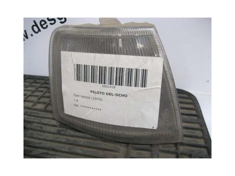 Recambio de piloto del-dcho : opel vectra : 1.8 [1992] para opel vectra 1.8 referencia OEM IAM   