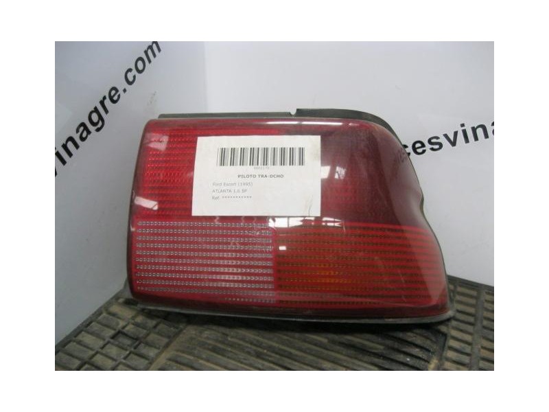 Recambio de piloto trasero dch. : ford escort : atlanta 1.6 5p [1995] para ford escort atlanta 1.6 referencia OEM IAM   