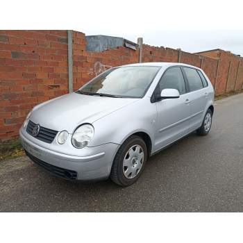VOLKSWAGEN POLO (9N1)