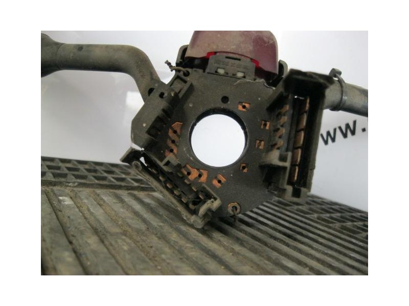 Recambio de mando luces y limpias : volkswagen vento : 1.9 d gl [1997] para volkswagen vento 1.9 d gl referencia OEM IAM   