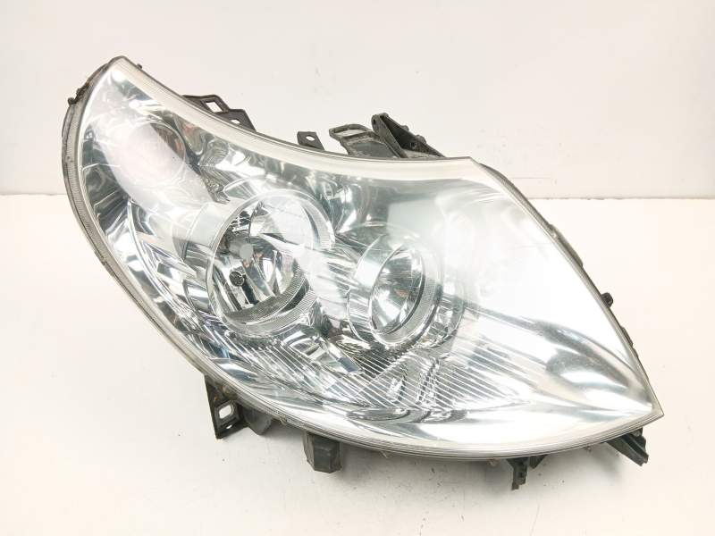 Recambio de faro derecho para peugeot boxer autobús 3.0 hdi 145 referencia OEM IAM 1366101080  