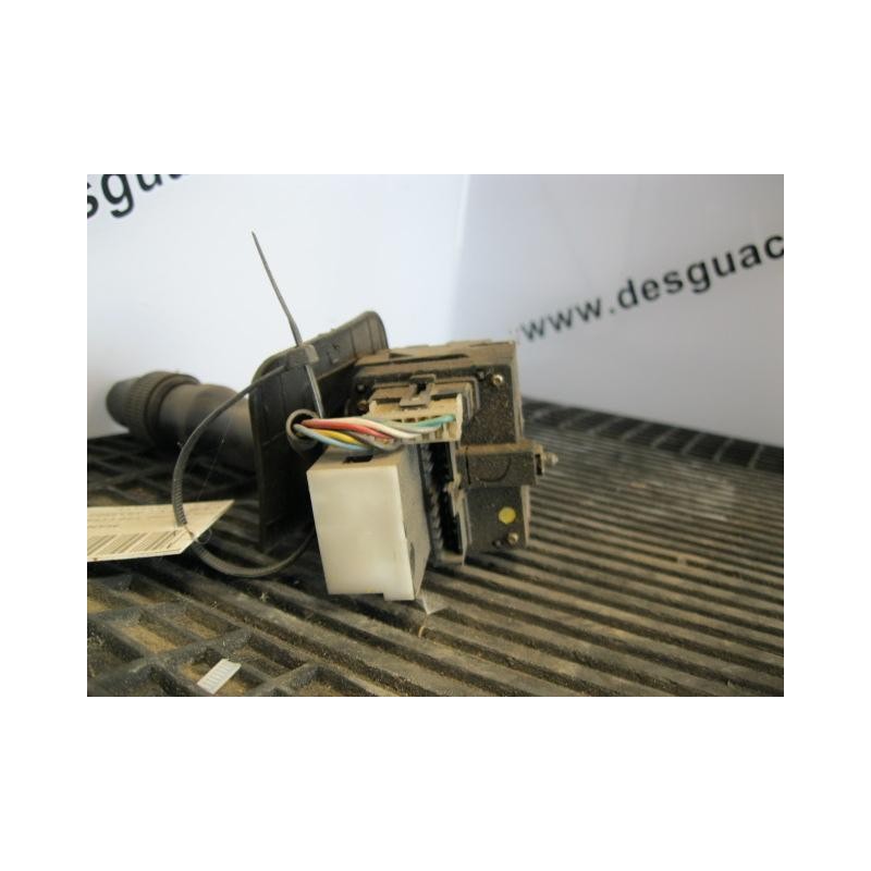 Recambio de mando luces y limpias : alfa romeo 146 : 1.4 g 16 v ( ar33503 ) [1997] para alfa romeo 146 1.4 g 16 v ( ar33503 ) re