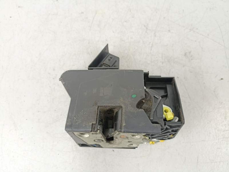Recambio de cerradura puerta trasera izquierda para dacia logan ii laureate referencia OEM IAM 825033585RC  