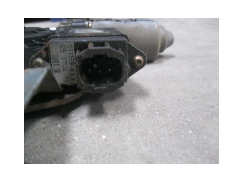 Recambio de elevalunas del-izdo : opel corsa : 1.4 gasolina [1994] para opel corsa 1.4 gasolina referencia OEM IAM   