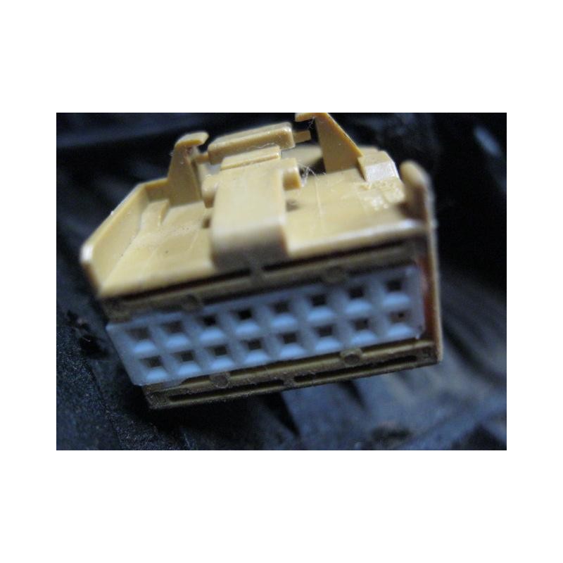 Recambio de retrovisor dcho. : audi a4 : 1.9 tdi 6v 130 cv( avf ) 4p [2002] para audi a4 1.9 tdi 6v 130 cv( avf ) referencia OEM