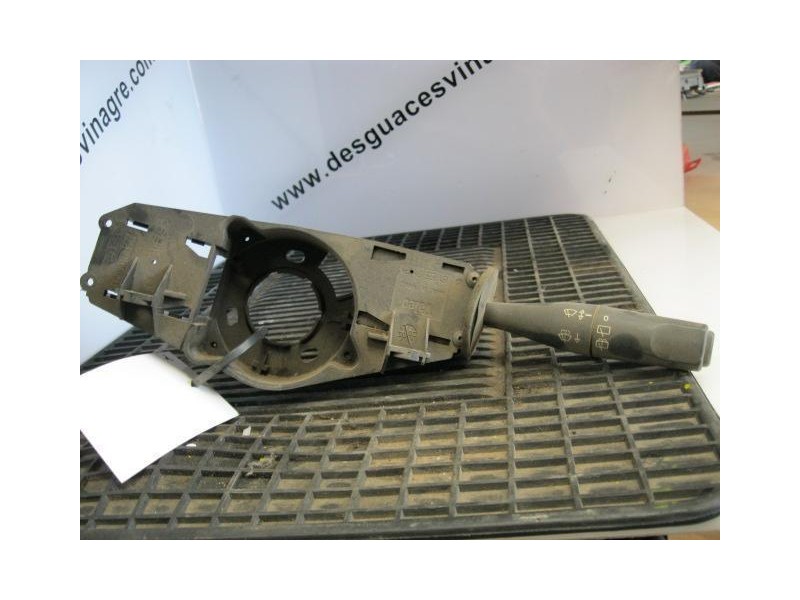 Recambio de mando luces y limpias : citroen saxo : 1.5 d-( vjz ) [2000] para citroen saxo 1.5 d-( vjz ) referencia OEM IAM SOLOM