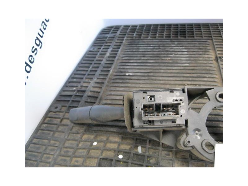 Recambio de mando luces y limpias : citroen saxo : 1.5 d-( vjz ) [2000] para citroen saxo 1.5 d-( vjz ) referencia OEM IAM SOLOM