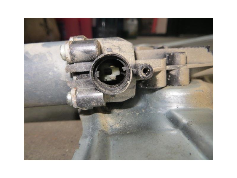 Recambio de elevalunas del-izdo : renault clio : 1.5 dci /k9k t7 (85,68cv) 5p [2011] para renault clio 1.5 dci /k9k t7 referenci