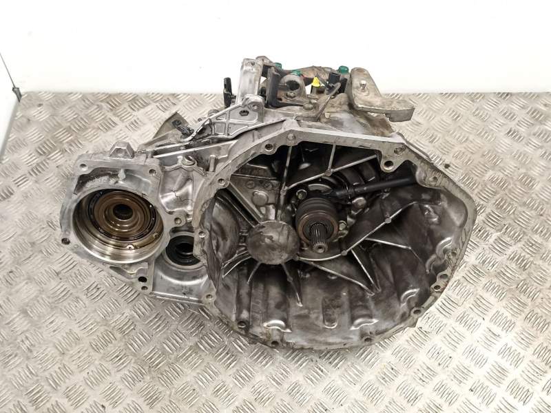 Recambio de caja cambios 6v turbo diesel para renault koleos privilege referencia OEM IAM ND8001  