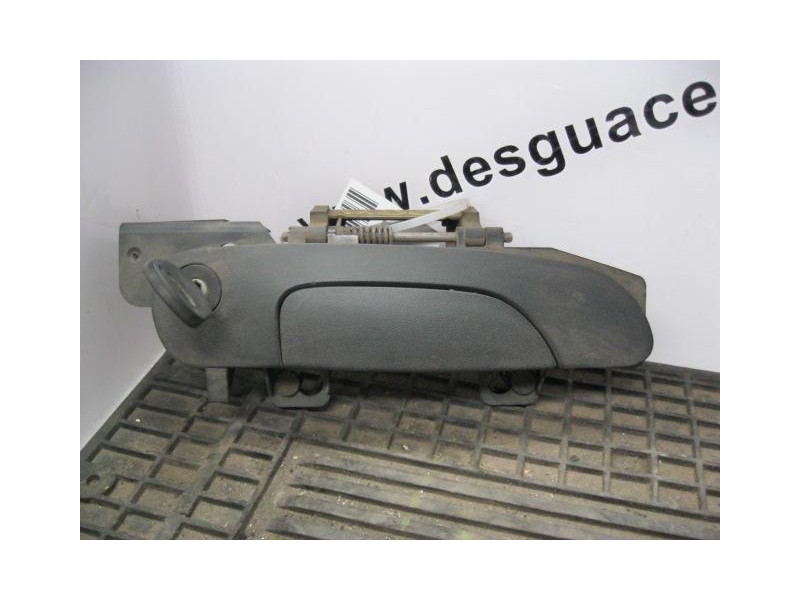 Recambio de manilla del. dcha. : ford mondeo : 1.8 td [1994] para ford mondeo 1.8 td referencia OEM IAM ESTERIOR  