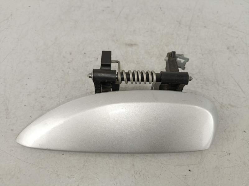 Recambio de manilla delantera izquierda para dacia logan ii laureate referencia OEM IAM 806070421R  
