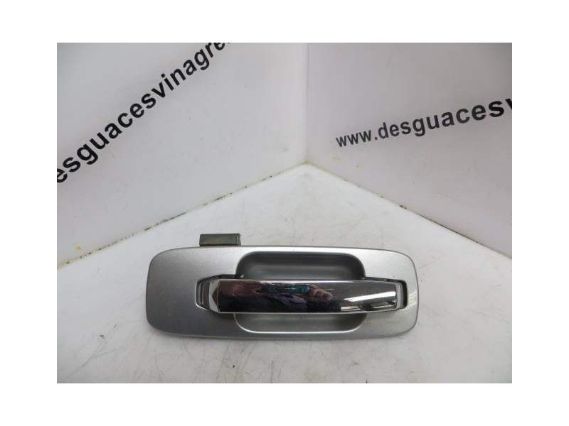 Recambio de manilla trasera derecha para nissan x-trail 2.2 d -yd22 referencia OEM IAM 82606EQ011  