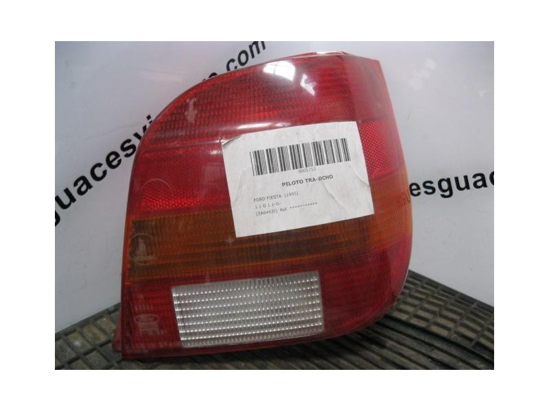 Recambio de piloto trasero dch. : ford fiesta : 1.1 g [1995] para ford fiesta 1.1 g referencia OEM IAM   