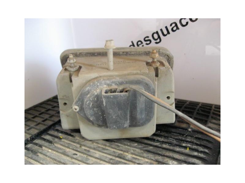 Recambio de antiniebla izdo : fiat uno : 1.3 g 1.3-g-70_sx-5p- (65,28cv) [1989] para fiat uno 1.3 g 1.3-g-70_sx-5p- referencia O