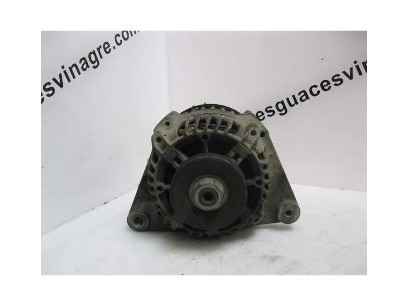 Recambio de alternador para renault megane 1.9 d/f9q b8 referencia OEM IAM 2541299A  